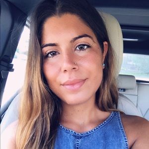 Meet your Posher, Ines